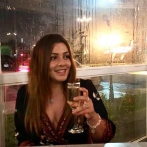 Meet your Posher, Beatrice